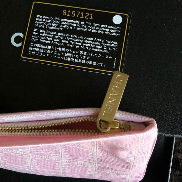 AUTHENTIC CHANEL CLOTH PURSE LIKE NEW - Picture 3 of 8